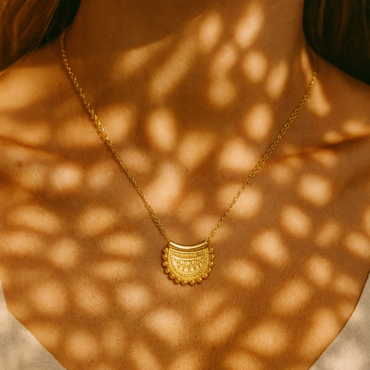 Golden Medallion Necklace – 18kt Gold-Plated Sterling Silver Pendant Necklace