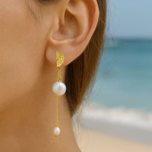 Aurora Pearl Drop Earrings – 18 kt Gold-Plated Sterling Silver with Freshwater Pearls