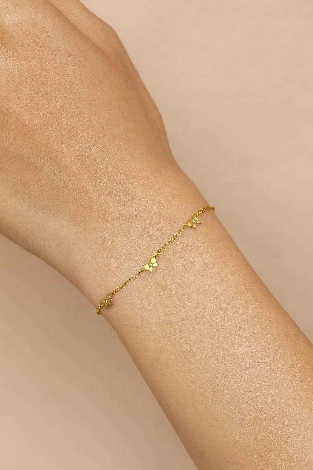 BRACELET