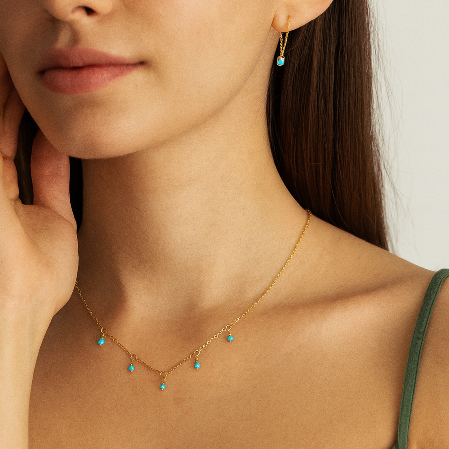 CHAIN NECKLACE